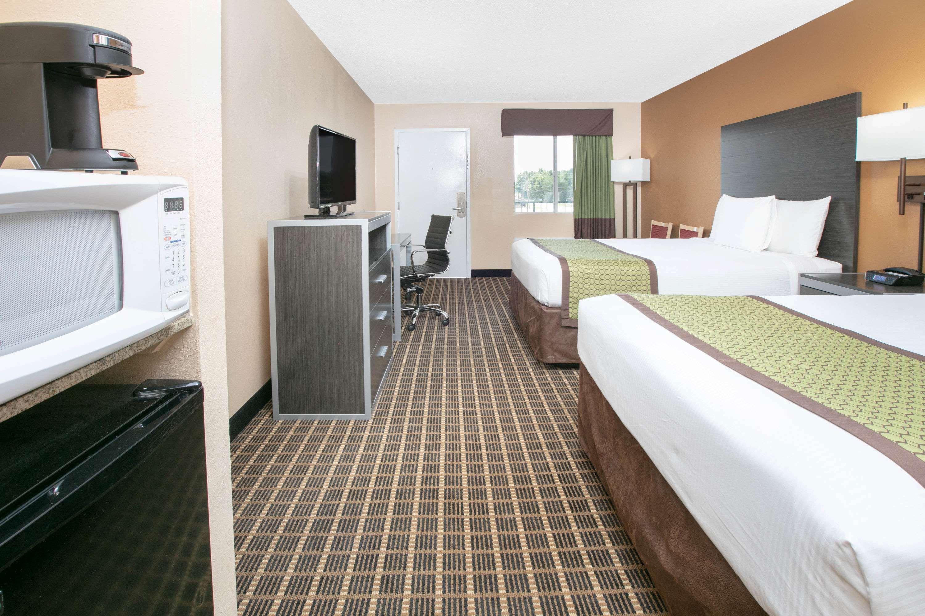 Days Inn By Wyndham Hamilton Εξωτερικό φωτογραφία