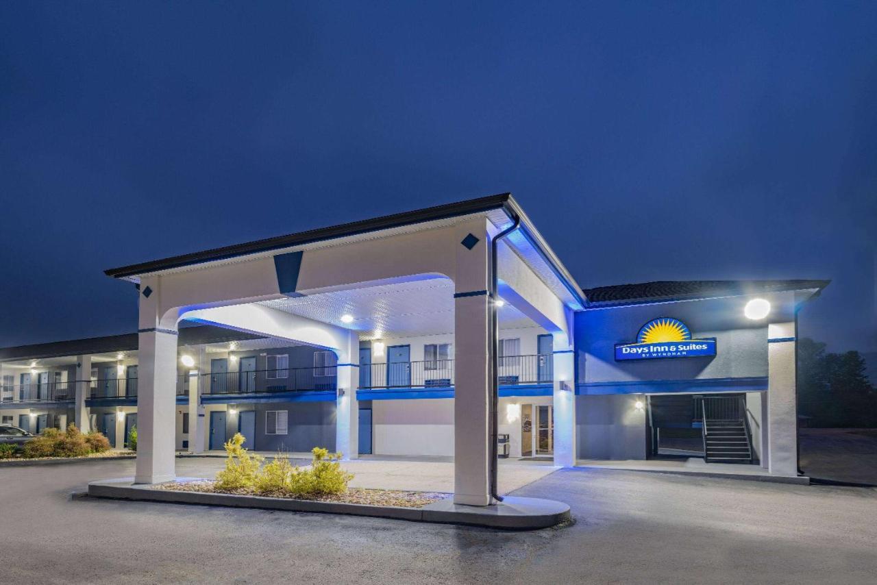 Days Inn By Wyndham Hamilton Εξωτερικό φωτογραφία