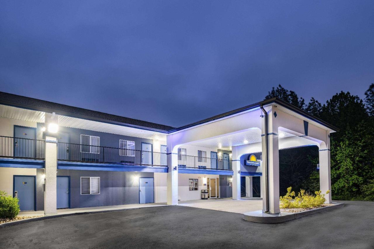 Days Inn By Wyndham Hamilton Εξωτερικό φωτογραφία