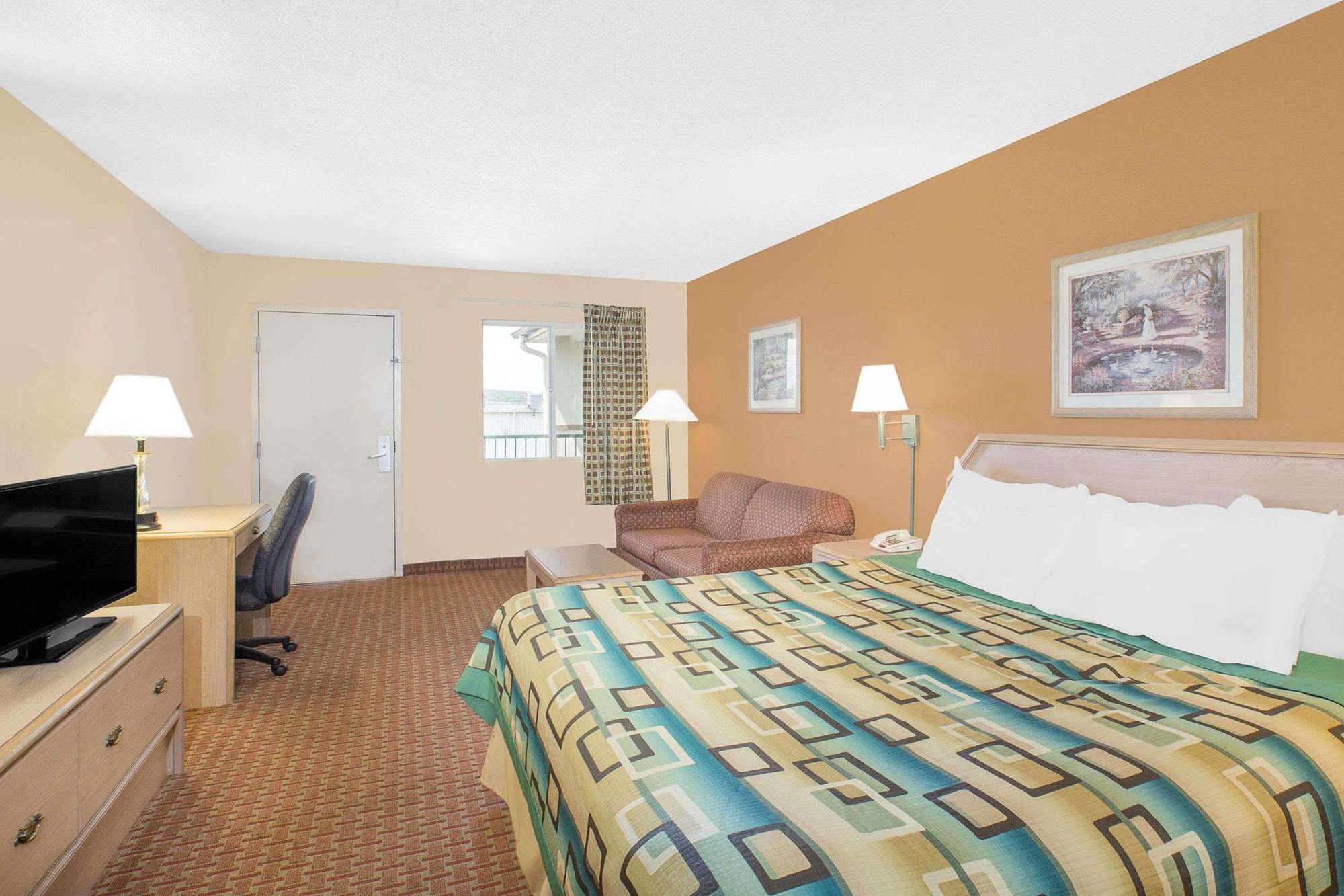 Days Inn By Wyndham Hamilton Εξωτερικό φωτογραφία